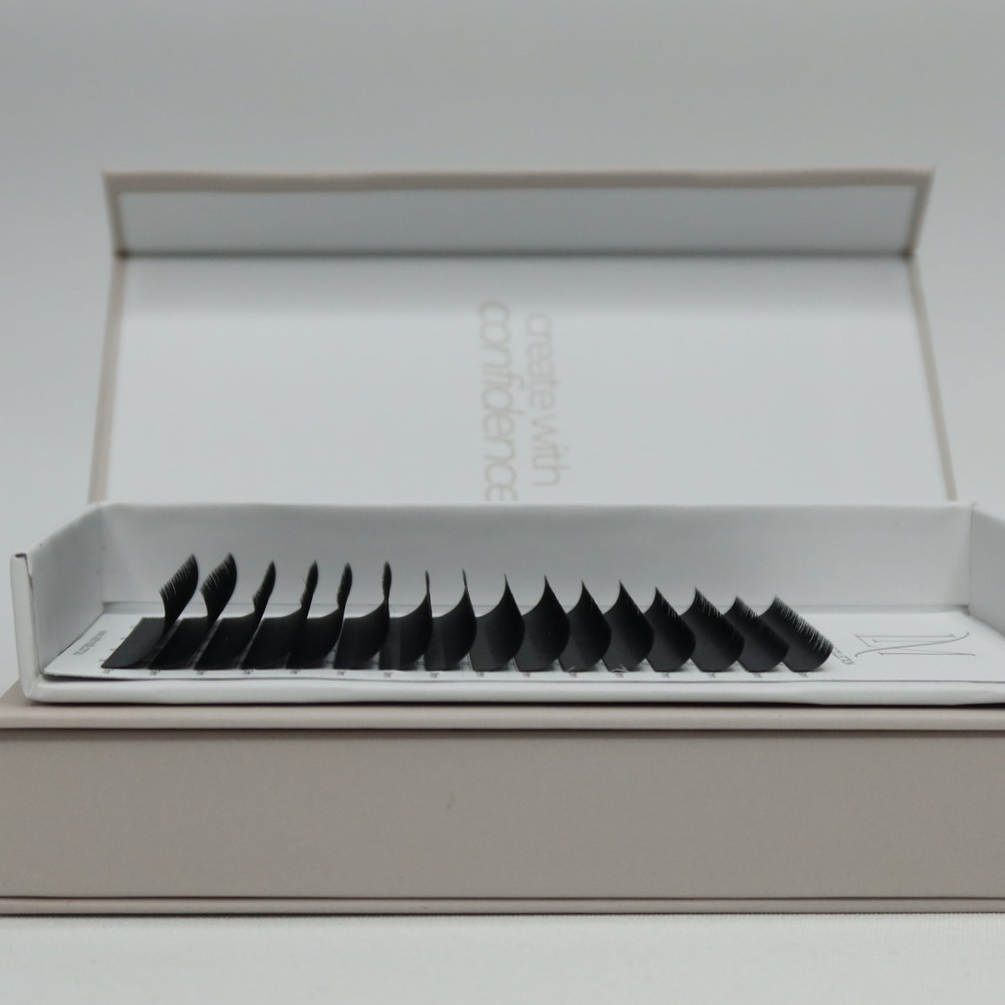 B Curl Mixed Length Trays